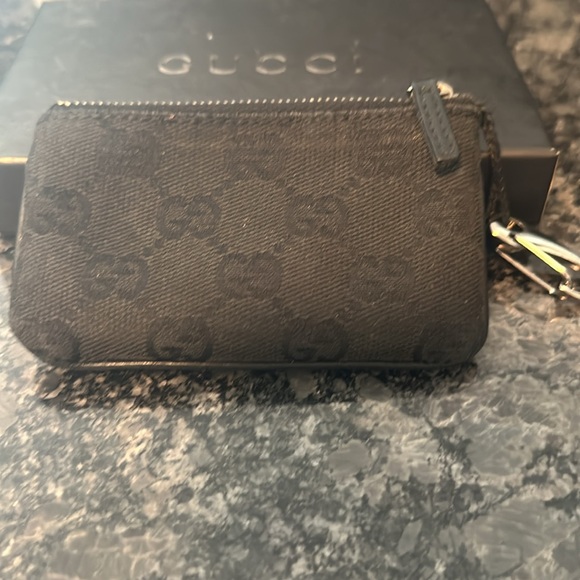 Gucci keychain pouch - Picture 2 of 7
